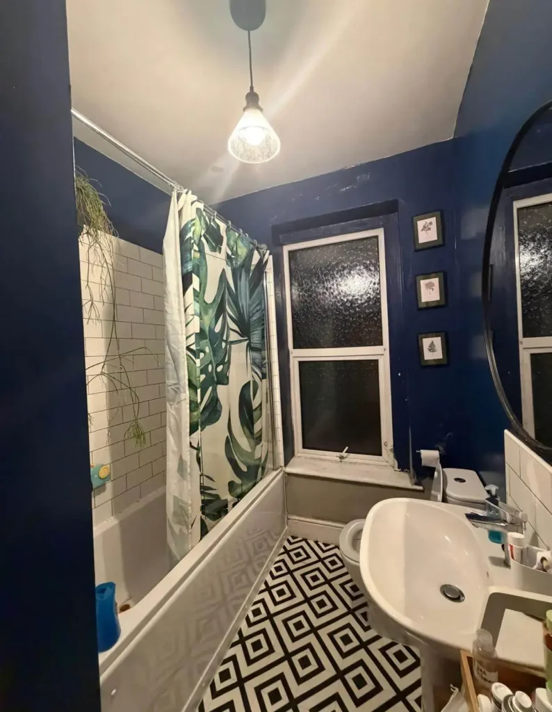 bathroom-painting-before-bristol